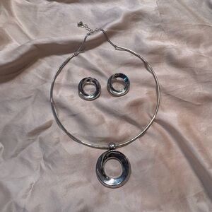Elegant Silver Jewelry Set — Necklace and Earrings